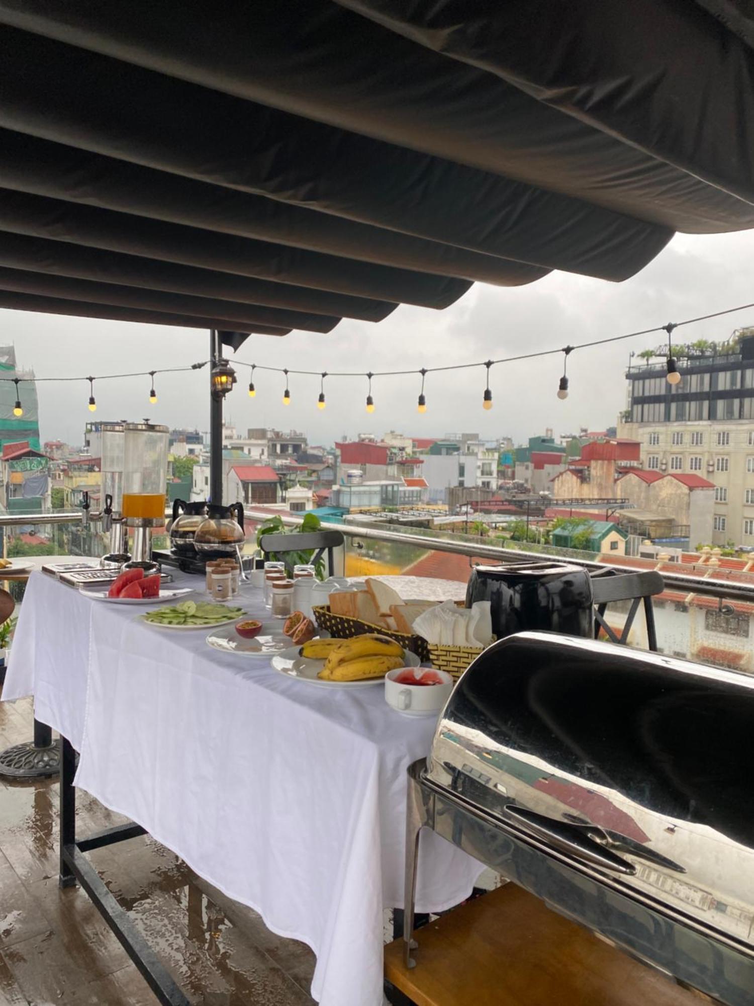 Downtown Hostel & Rooftop Bar Hanoi Luaran gambar